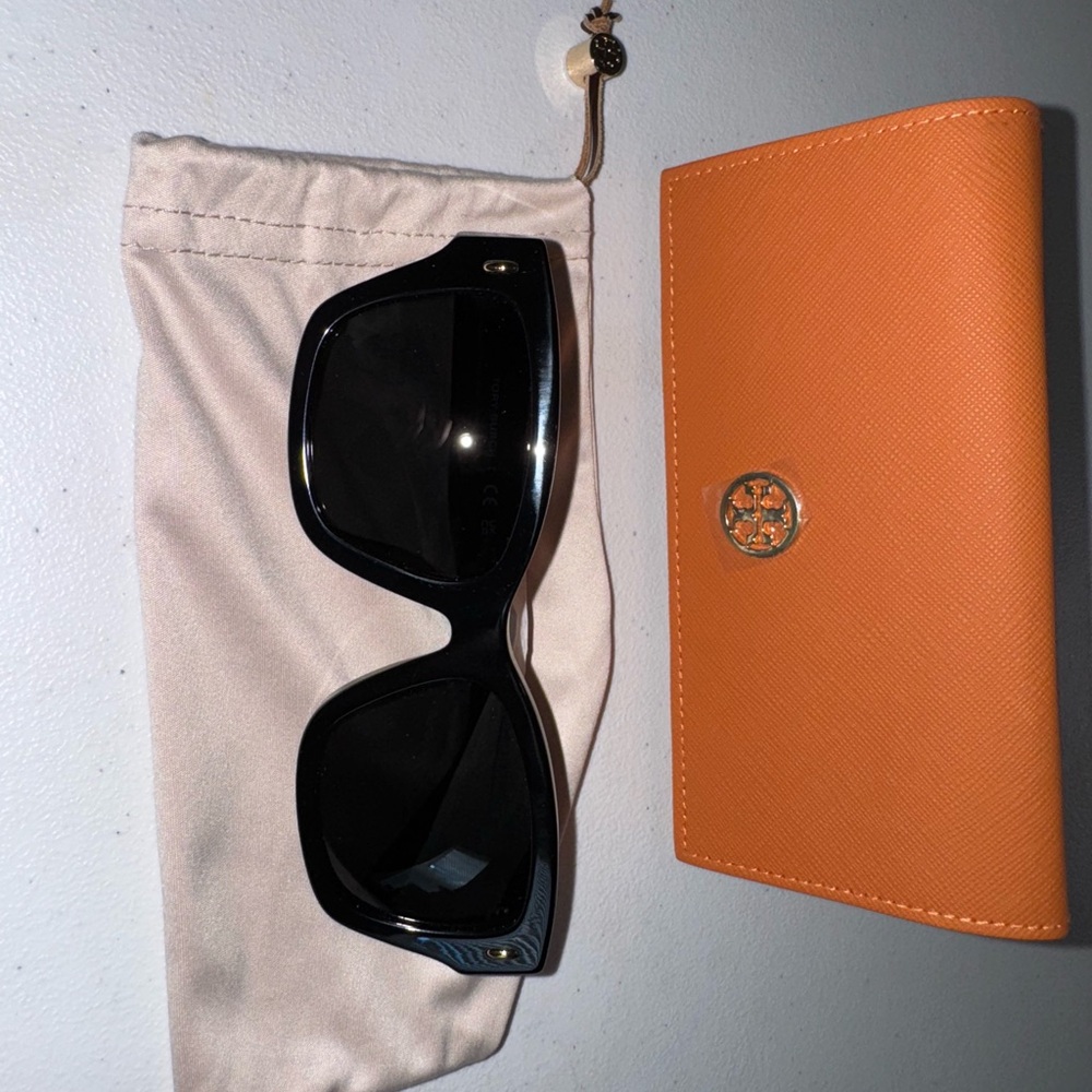Tory Burch Black Sunglasses and case
